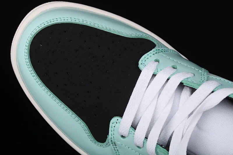 All categories Air Jordan Jordan series basketball shoes Air Jordan 1 High Z version Air Jordan 1 "Court Purple" AJ1 Joe 1 League of Legends black and green CV0152-102